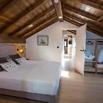 O Relax Do Rio - Casa Molino Boutique, Con Jardin Y Desayuno En Muxia