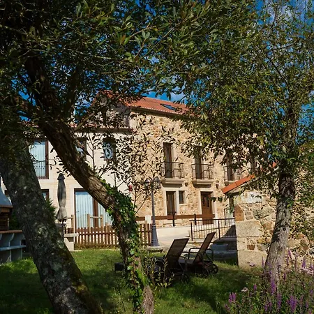 O Relax Do Rio - Casa Molino Boutique, Con Jardin Y Desayuno En Muxia