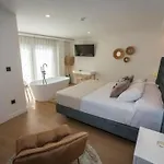 O Relax Do Rio - Casa Molino Boutique, Con Jardin Y Desayuno En 4* موتشيا